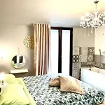 Affittacamere Mizzicahome Solemare Catania