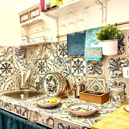 Mizzicahome Solemare Katánie